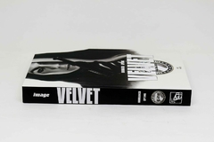 Velvet por Ed Brubaker e Steve Epting