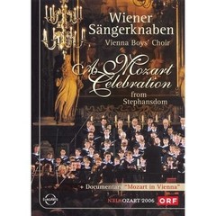 Niños cantores de Viena - Wiener Sängerknaben - A Mozart Celebration from Stephansdom - DVD