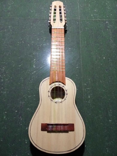 Charango - Madera pino macizo - N1