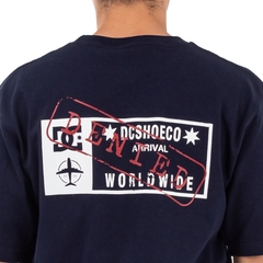 REMERA DC MC WES TRAVELERS - comprar online