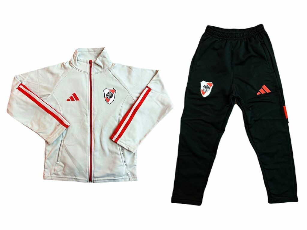 Conjunto deportivo infantil River Plate 23