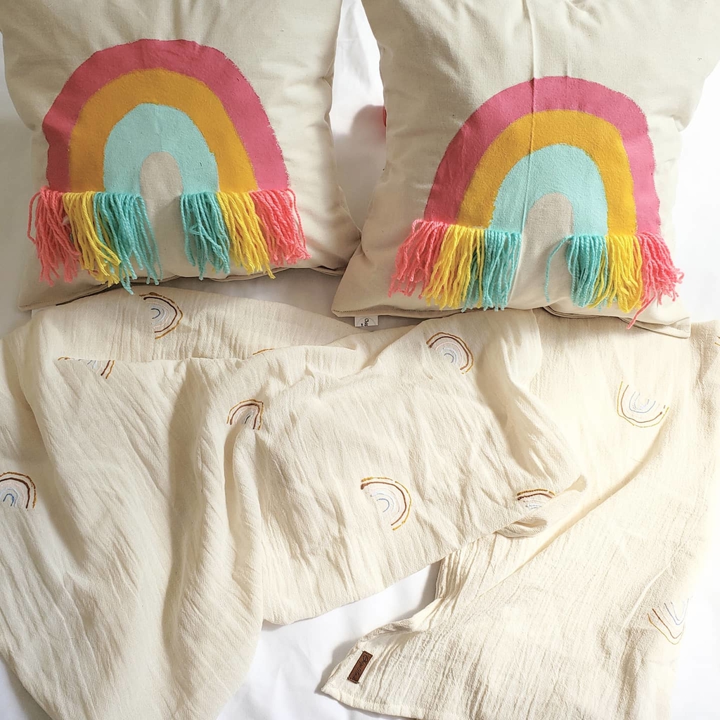 Funda almohadon Arcoiris Comprar en CHIPITITAS
