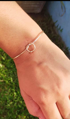 Bracelete Folheado Nó com 1 milésimo de Ouro mais verniz cataforetico - comprar online