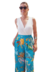 Calça Pantalona em Viscose Mania de Sophia Karol Tropical na internet