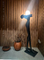Escultura Equilibrista Preta com Globo Fosco Para Hall de Entrada, Sala de Estar e Jardim de Inverno