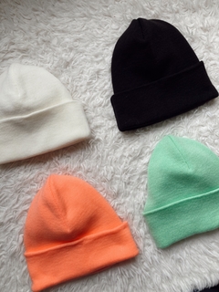 Gorros - 4 colores - $6715 transf - comprar online