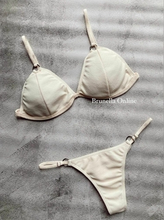 Bikini arandelas texturado crema conjunto - $21240 transfe en internet