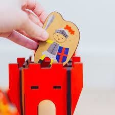 castillo madera con personajes - Chapó Loló juguetería didáctica  