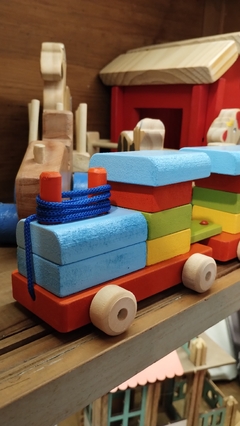 Tren encastre dos vagones tres soles - Chapó Loló juguetería didáctica  
