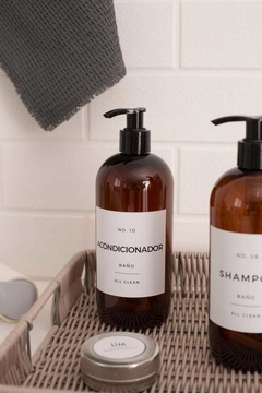 Set de dispenser de Shampoo y Acondicionador: en internet