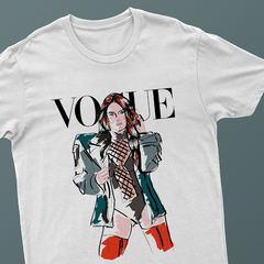 Camiseta Vogue Dulce Maria - comprar online