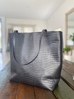 Tote Rosalía Negro Crocco - comprar online