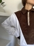 Buzo Crop Vintage Blanco Y Marron en internet