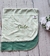 Manta recibidora de algodon pima florcitas verde - La Boutique de Alma