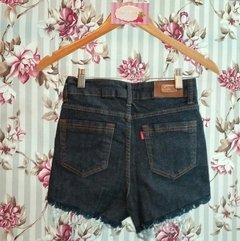 shorts jeans escuro