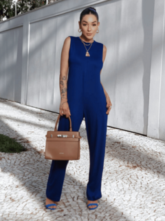 macacão feminino regata calça flare com bolsos azul marinho 