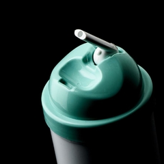 Imagen de Vaso con tapa y pico color verde para aplicación de vinilo