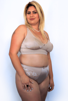 Calcinha Plus Size Luiza na internet