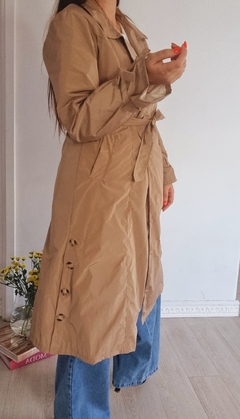 Trench Hugo camel