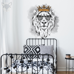 Modelo Teen43 - Vinilo Decorativo León con Corona y Gafas - Rey Moderno Lion Wall Decal with Crown and Sunglasses - Modern King - comprar online