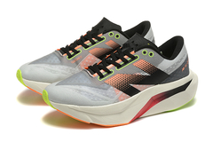 TÊNIS NEW BALANCE FUELCELL REBEL V4 "COLORIDO 1" (PRAZO DE ATÉ 25 DIAS PARA ENTREGA) - FRETE GRÁTIS BR - comprar online