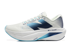 TÊNIS NEW BALANCE FUELCELL REBEL V4 "BRANCO AZUL" (PRAZO DE ATÉ 25 DIAS PARA ENTREGA) - FRETE GRÁTIS BR