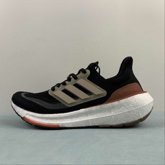 TÊNIS ADIDAS ULTRABOOST UB 9.0 LIGHT "PRETO MARRON" (PRAZO DE ATÉ 25 DIAS PARA ENTREGA) - FRETE GRÁTIS BR