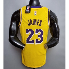 CAMISETA BASQUETE NBA LAKERS - LEBRON JAMES # 23 (PRAZO DE ATÉ 25 DIAS ÚTEIS PARA ENTREGA) - FRETE GRÁTIS BR - comprar online