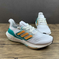 TÊNIS ADIDAS ULTRABOOST 2022 "WHITE GREEN YELLOW" (PRAZO DE ATÉ 25 DIAS PARA ENTREGA) - FRETE GRÁTIS BR na internet