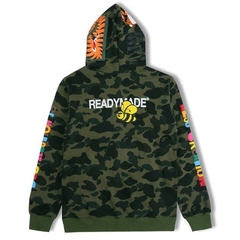 MOLETON CANGURU BAPE X READYMADE "CROSSOVER" CAPUZ TIGRE/TUBARÃO - EM ALGODÃO (PRAZO DE ATÉ 25 DIAS PARA ENTREGA) - FRETE GRÁTIS BR - comprar online