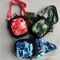 SHOULDER BAG BAPE - BOLSA DE OMBRO UNISSEX (PRAZO DE ATÉ 25 DIAS PARA ENTREGA) - FRETE GRÁTIS BR