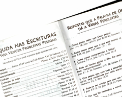Bíblia sagrada com ajudas adicionais letra hipergigante - capa com zíper marrom bolinhas - loja online