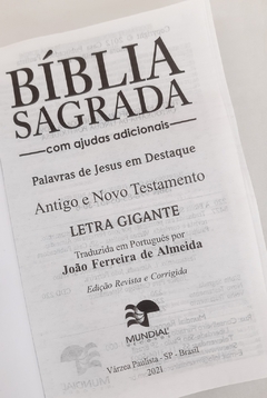 Bíblia capa dura especial com harpa - floral roxa - Mundial Records Editora