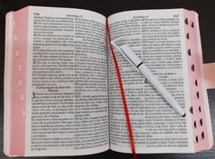 Bíblia com ajudas adicionais e harpa letra hipergigante capa rosa com pedraria na internet