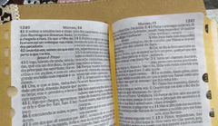 Bíblia do casal letra hipergigante com harpa capa luxo café + rosa lisa - Mundial Records Editora