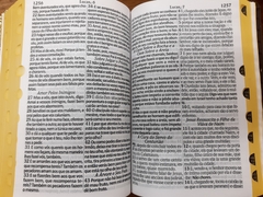 Bíblia letra hipergigante - capa luxo floral orquidea - Mundial Records Editora