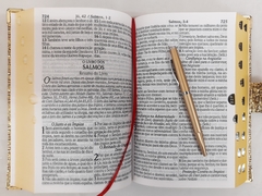 Bíblia letra hipergigante com harpa e pedras capa dourada brilho com branco - Mundial Records Editora