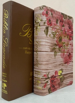 Bíblia sagrada do casal letra gigante com harpa capa luxo caramelo + rosas vermelhas - comprar online