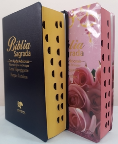 Bíblia do casal letra hipergigante com harpa capa luxo azul marinho + floral rosas