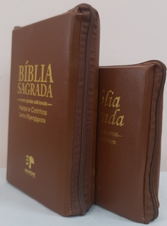 Kit bíblia sagrada pai & filho - capa com ziper caramelo