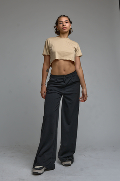 REMERA CROP CLARK BEIGE