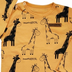 Remera JIRAFAS FULL PRINT mango - comprar online