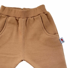 Pantalón jogger FRISA CAMEL (solo 1a) - comprar online