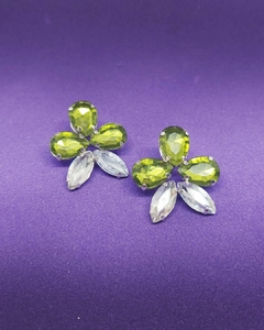 AR 805 - Aros Bijou - Brillo y Fiesta - LYNX - Corto gotas verde seco y Navets cristal (3 cm)