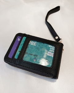 BI 650 - Porta tarjetas Eco Cuero con visor de tarjetas exterior y Correa corta - NEGRO - comprar online
