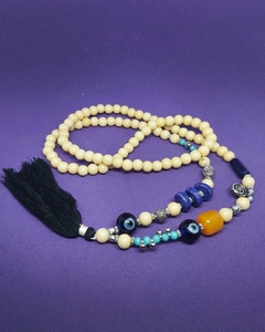 CO 673 - Collar de India - Japa Mala o Rosario budista con cuentas de acrilico natural, dijes y borla negra