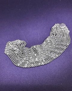 ME 228 - Pulsera - Brazalete - Importada de México - Baño en Plata - Tejido metálico con Cadenas de bolitas y metal líquido - Broche a presión