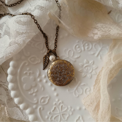 Collar Relicario Vintage Botanic - oro envejecido - - comprar online
