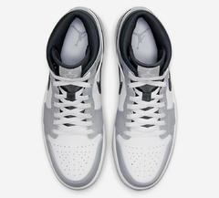 Air Jordan 1 Mid Light Smoke Grey - LoDeJim