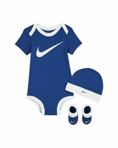 Nike Baby Boys Bodysuit, Hat and Booties 3 Piece Set en internet